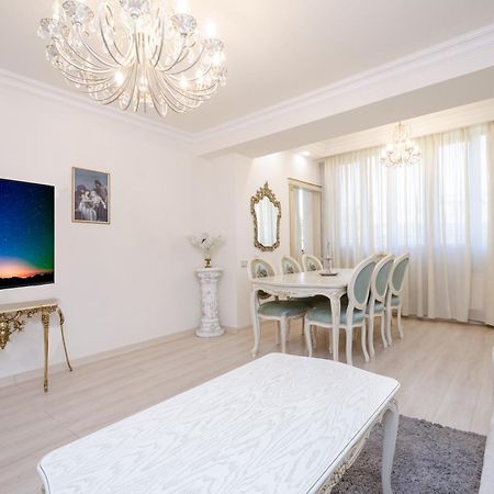 5A Beautiful Apartment In The Center Of The Capital Photo Original Ереван Экстерьер фото