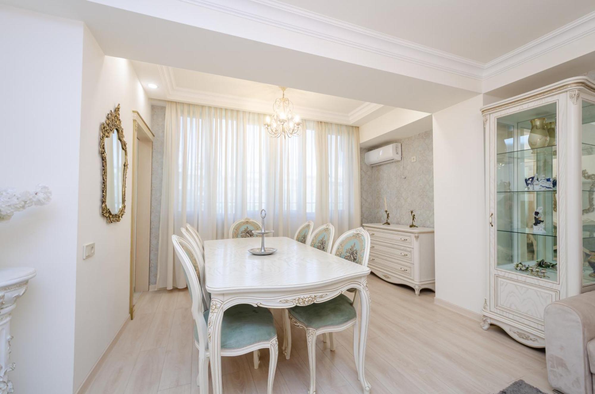 5A Beautiful Apartment In The Center Of The Capital Photo Original Ереван Экстерьер фото
